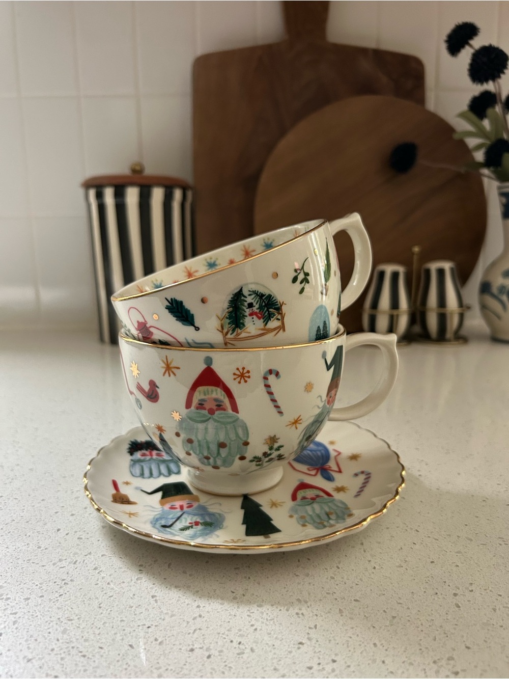 HTF HSA Quill Fox Anthropologie Festive Santa Tea Cup & Saucer Set Gold Trim
